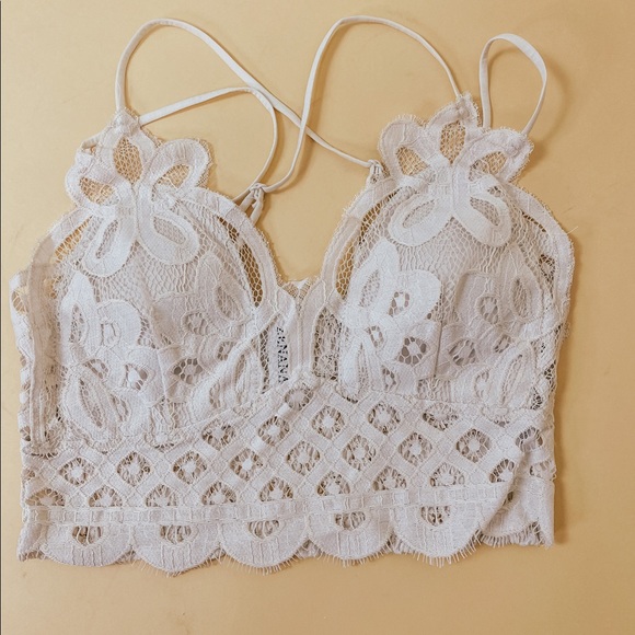 CALLIE LACE BRALETTE (BONE COLOR) - Picture 3 of 7
